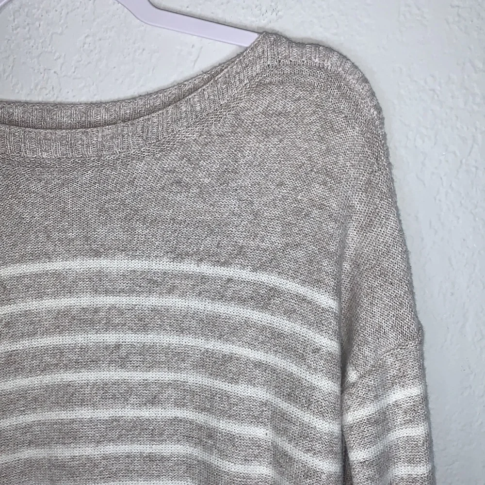 Old Navy Cream & White Striped Longline Tunic Sweater Round Neck Medium